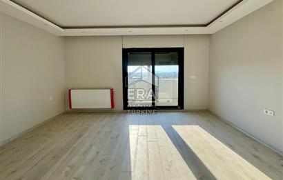 Menemen Vera Evleri Satılık 3+1 Daire Site İçinde, Asansörlü