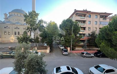 Çamlık Mahallesin'de Arakat Komple Yenilenmiş 3+1 Satılık Daire