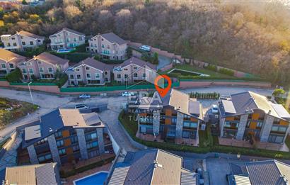 Sarıyer Uskumruköy'de 5+1, 300m2 Lüks İkiz Villa