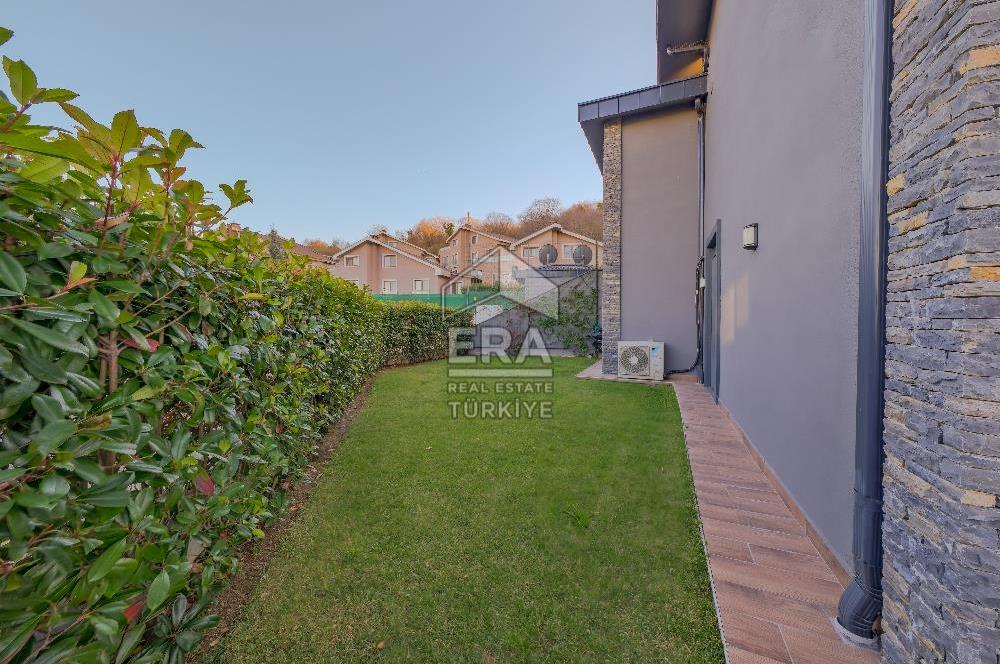 Sarıyer Uskumruköy'de 5+1, 300m2 Lüks İkiz Villa