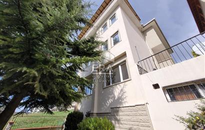 GEBZE DARICA'DA SİTE İÇERİSİNDE DENİZ MANZARALI SATILIK VİLLA