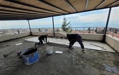 GEBZE DARICA'DA SİTE İÇERİSİNDE DENİZ MANZARALI SATILIK VİLLA
