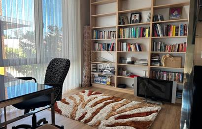 YAŞAM KONAKLARI, 7+3, ASANSÖRLÜ, 5 BANYOLU, TERASLI MÜSTAKİL