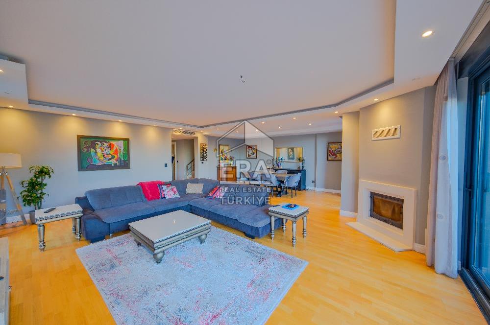 Sarıyer Uskumruköy'de 5+1, 300m2 Lüks İkiz Villa