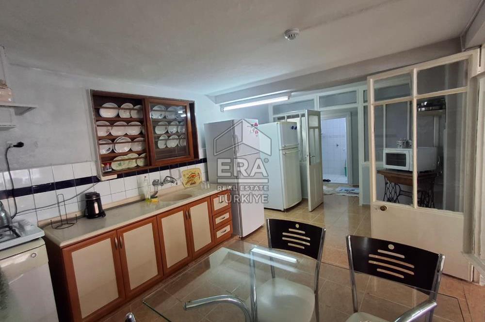 Ayvalık Sakarya Mahallesi 100 m2 Bahçeli Ev