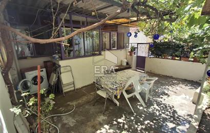 Ayvalık Sakarya Mahallesi 100 m2 Bahçeli Ev