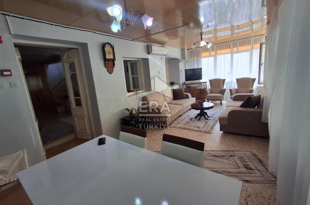 Ayvalık Sakarya Mahallesi 100 m2 Bahçeli Ev