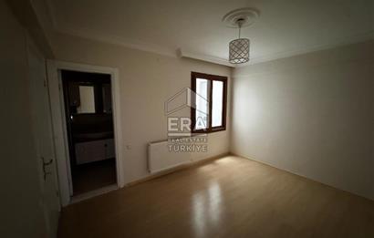Küçükçiğli'de Temiz Bakımlı 3+1 Satılık Daire