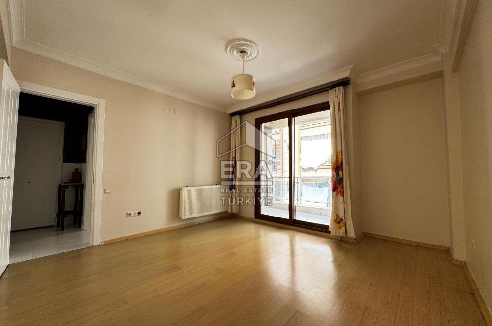 Küçükçiğli'de Temiz Bakımlı 3+1 Satılık Daire