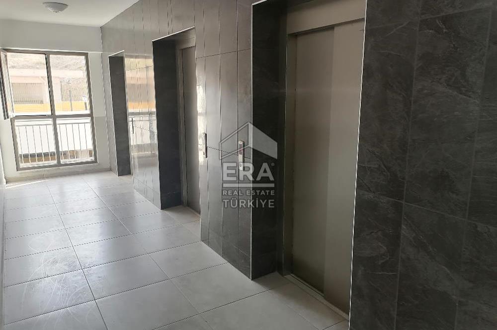 Pendik Fatih Mah. Göktürk Sit. Yeni Ferah Oturuma Hazır