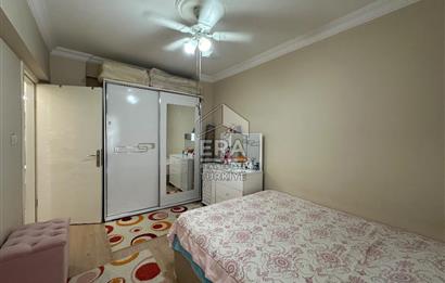 İzmir Konak Murat Reis Mahallesi 3+1 Tadilatlı Satılık Daire