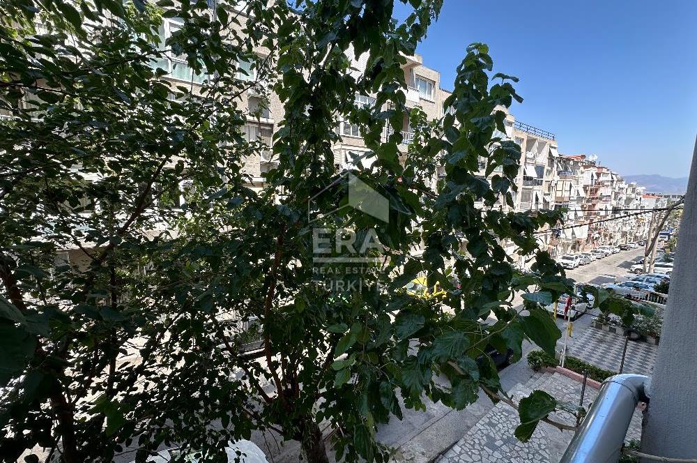 İzmir Konak Murat Reis Mahallesi 3+1 Tadilatlı Satılık Daire