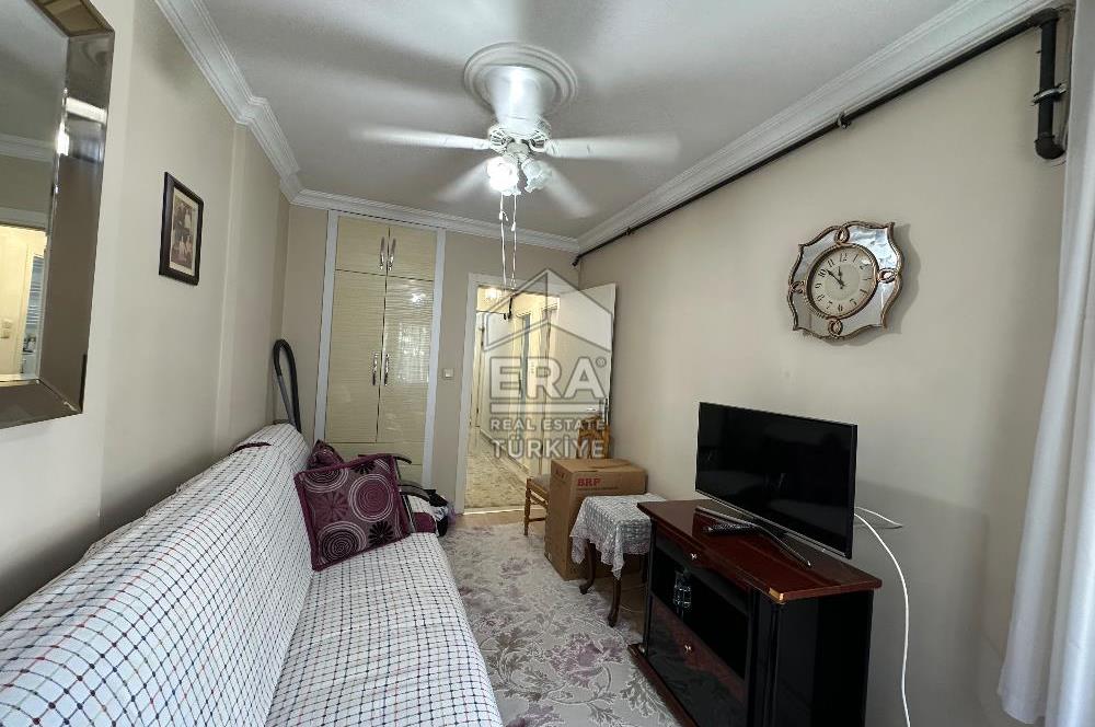 İzmir Konak Murat Reis Mahallesi 3+1 Tadilatlı Satılık Daire