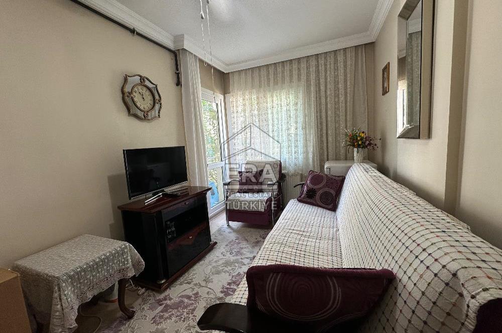 İzmir Konak Murat Reis Mahallesi 3+1 Tadilatlı Satılık Daire