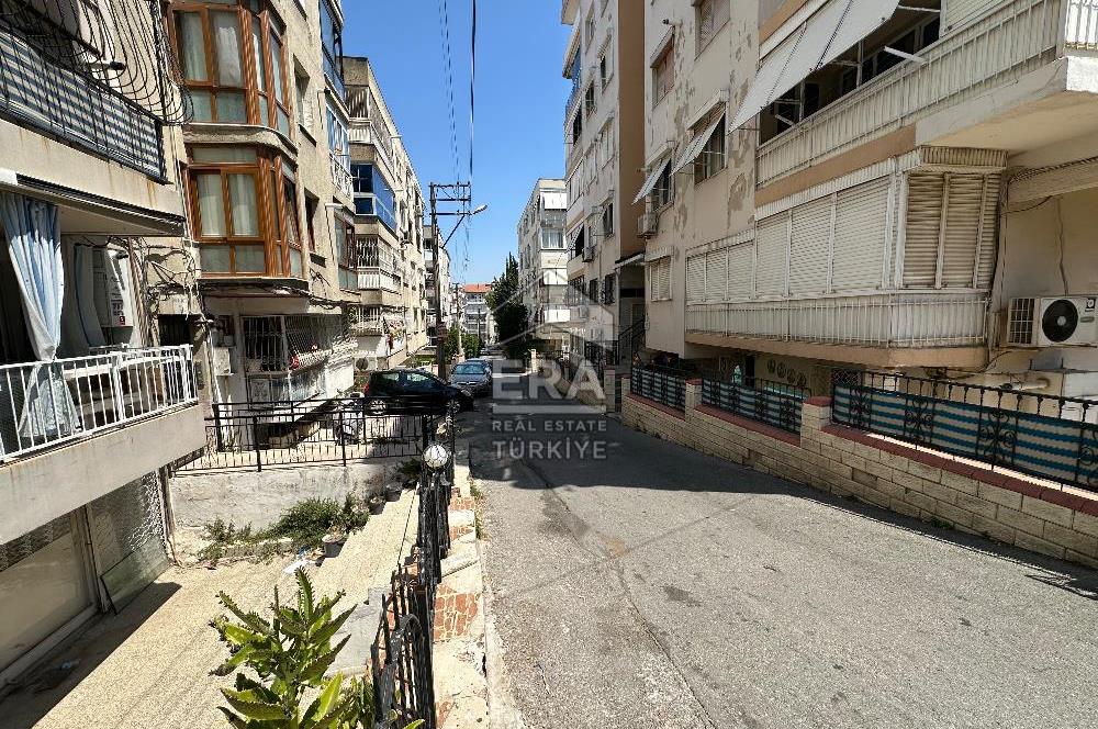 İzmir Konak Murat Reis Mahallesi 3+1 Tadilatlı Satılık Daire