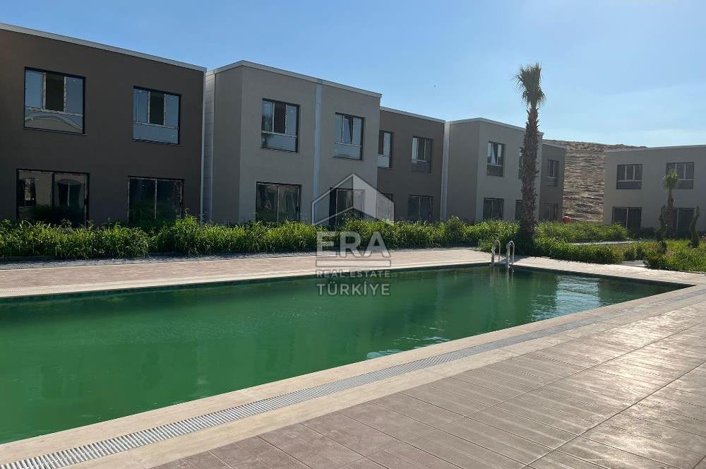 Menemen Seyrek Site içinde 2+1 Satılık Dubleks Villa