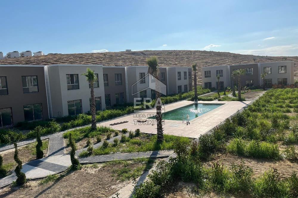 Menemen Seyrek Site içinde 2+1 Satılık Dubleks Villa