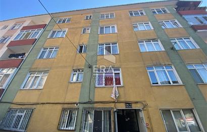 ÜSKÜDAR VALİDEİ ATİK'TE SATILIK 2+1 DAİRE ÜNİVERSİTE YANINDA