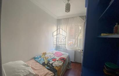 ÜSKÜDAR VALİDEİ ATİK'TE SATILIK 2+1 DAİRE ÜNİVERSİTE YANINDA