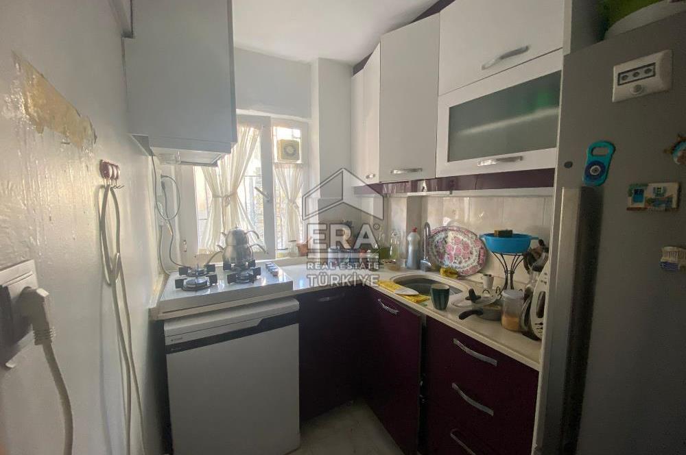 ÜSKÜDAR VALİDEİ ATİK'TE SATILIK 2+1 DAİRE ÜNİVERSİTE YANINDA