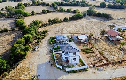 ERA FLY'DAN GÖVEÇLİK'TE SATILIK FIRSAT VİLLA 326m²