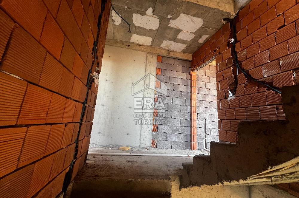 Özdere Ürkmez Deniz Manzaralı Satılık Bahçeli 4+1 Villa