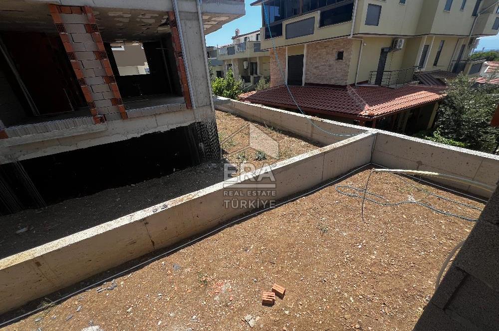 Özdere Ürkmez Deniz Manzaralı Satılık Bahçeli 4+1 Villa