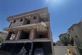 Özdere Ürkmez Deniz Manzaralı Satılık Bahçeli 4+1 Villa
