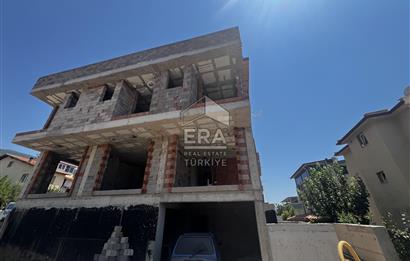 Özdere Ürkmez Deniz Manzaralı Satılık Bahçeli 4+1 Villa