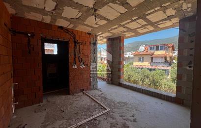 Özdere Ürkmez Deniz Manzaralı Satılık Bahçeli 4+1 Villa