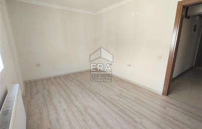 Çiğli Yeni Mah. Anadolu Cad. Üzeri Geniş Satılık 2+1