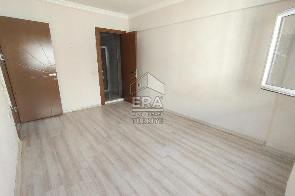 Çiğli Yeni Mah. Anadolu Cad. Üzeri Geniş Satılık 2+1