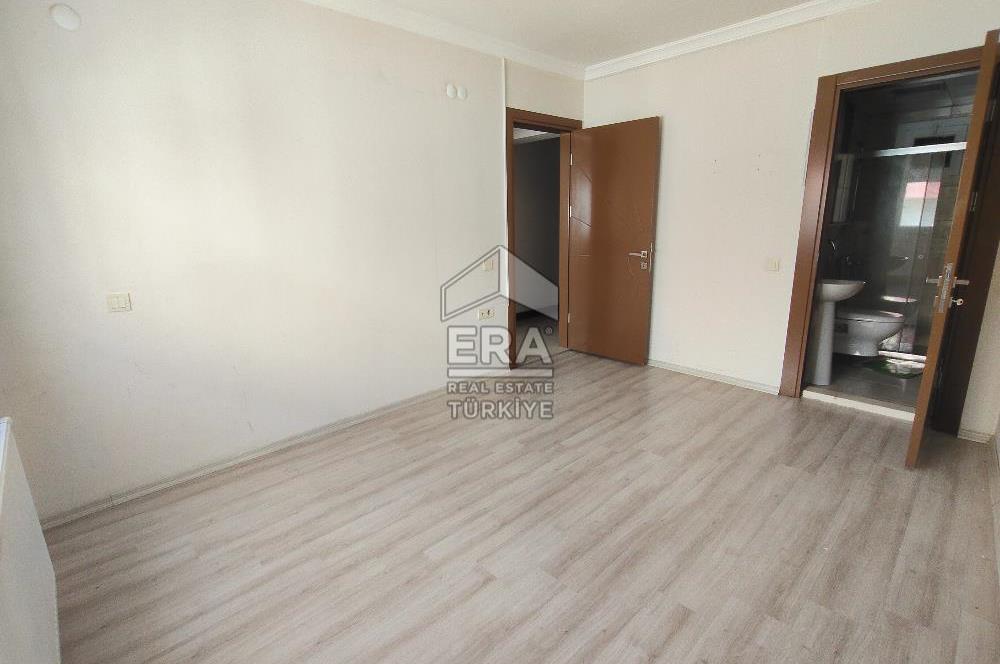 Çiğli Yeni Mah. Anadolu Cad. Üzeri Geniş Satılık 2+1