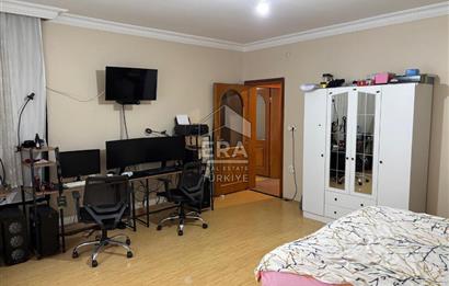 Maltepe Başıbüyükte 2 daire+1 Dükkan ve çatı katı