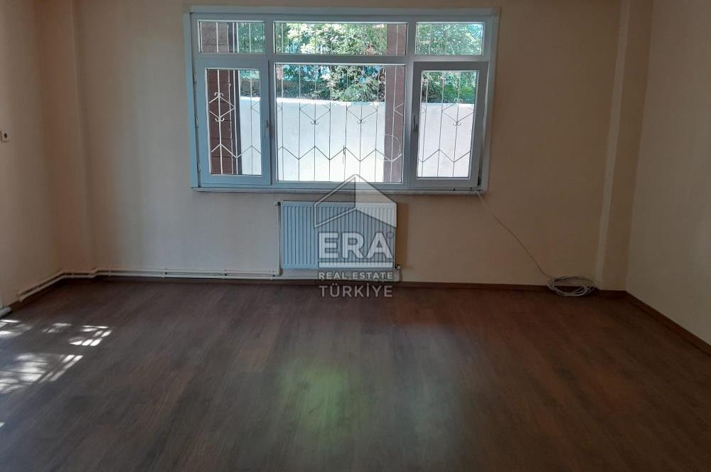 KAVACIK YENİ CAMİ’DE 2+1 OFİS DE OLABİLECEK KİRALIK DAİRE