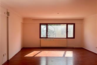 1261434669 Alsancak Kiralık 3+1, Asansörlü, Aydınlık, En Nezih Sokakta 