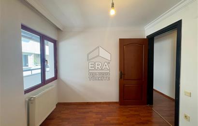 1261434669 Alsancak Kiralık 3+1, Asansörlü, Aydınlık, En Nezih Sokakta 