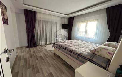 Şirinköy Mahallesi'nde Köşe Konumda Satılık Villa