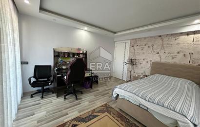 Şirinköy Mahallesi'nde Köşe Konumda Satılık Villa