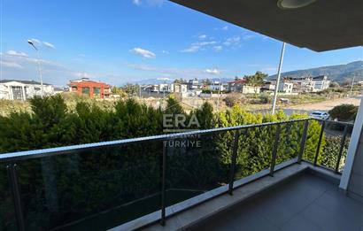 Şirinköy Mahallesi'nde Köşe Konumda Satılık Villa