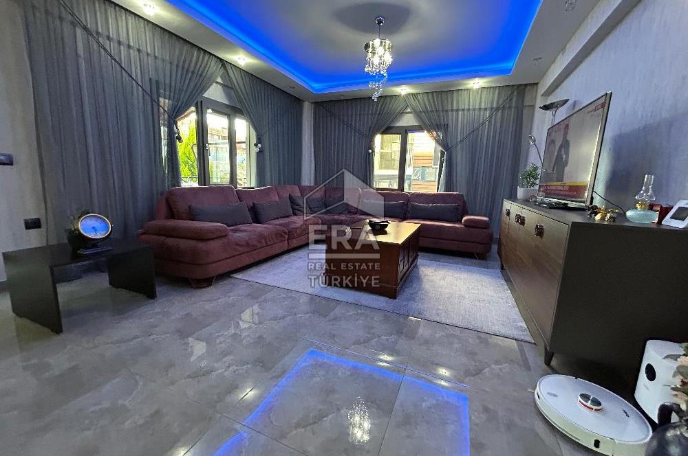 Şirinköy Mahallesi'nde Köşe Konumda Satılık Villa