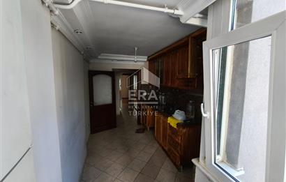 ACIBADEM CADDESİNDE BAKIMLI 3+1 KİRALIK DAİRE