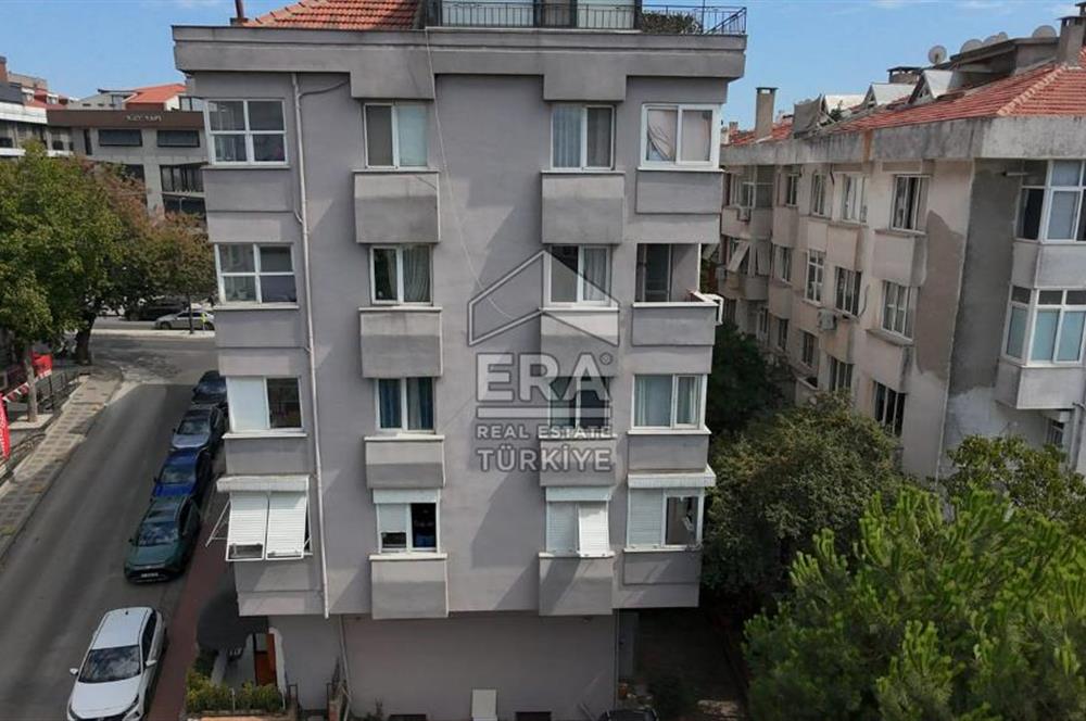 ACIBADEM CADDESİNDE BAKIMLI 3+1 KİRALIK DAİRE