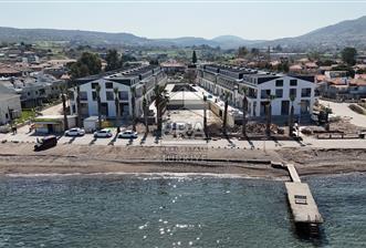 Yeni Foça Gencelli Denize Sıfır  Satılık 1+1 Loft Daire