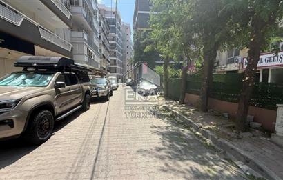 Girne Bulvarı Yakını Köşe Konumlu Satılık Dükkan