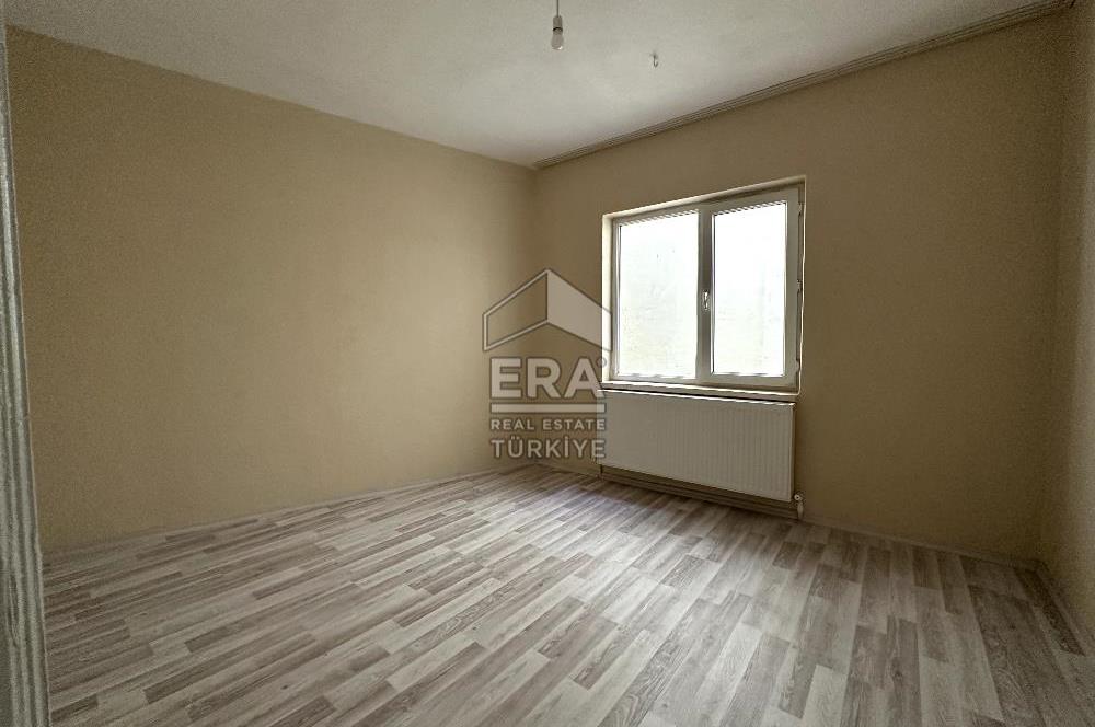 ERA SÖZ DEN KASAPLAR MAHALLESİNDE BAKIMLI KİRALIK DAİRE