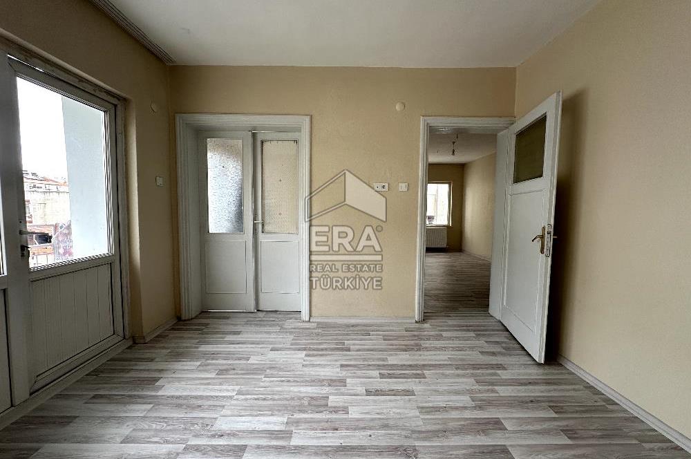 ERA SÖZ DEN KASAPLAR MAHALLESİNDE BAKIMLI KİRALIK DAİRE