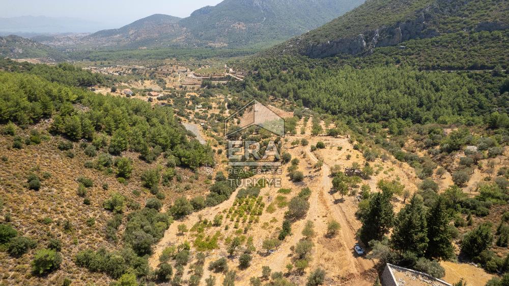 Datça Hızırşah'ta Satılık Deniz Manzaralı 1.051 m2 Tarla