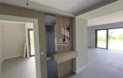 Urla Yenikent Mahallesi 5+1 Kiralık Villa
