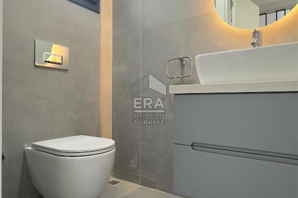 Urla Yenikent Mahallesi 5+1 Kiralık Villa